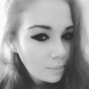 Meet your Posher, Monique